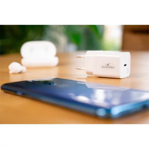 Bluestork Hálózati töltő - PW-20-C (USB-C, 20W, fehér)